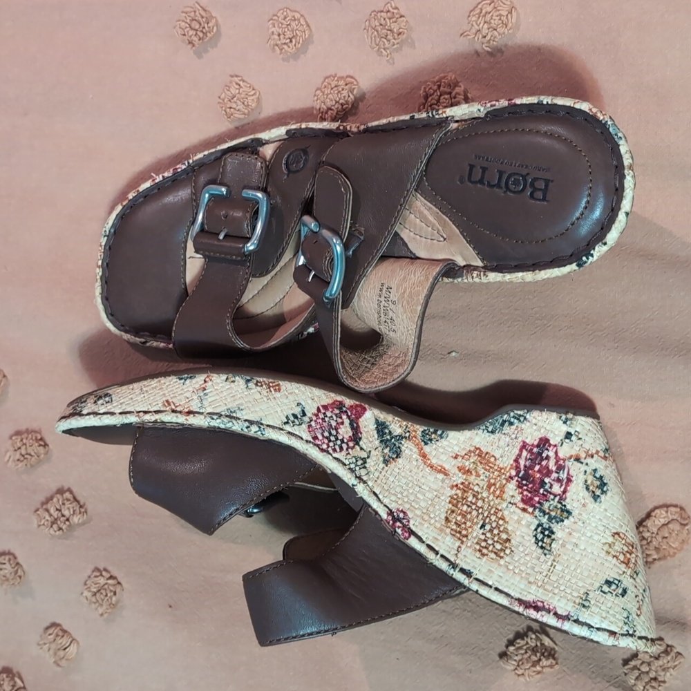 Born platform sandals